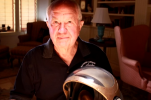 Este hombre revela su trabajo en el AREA 51
